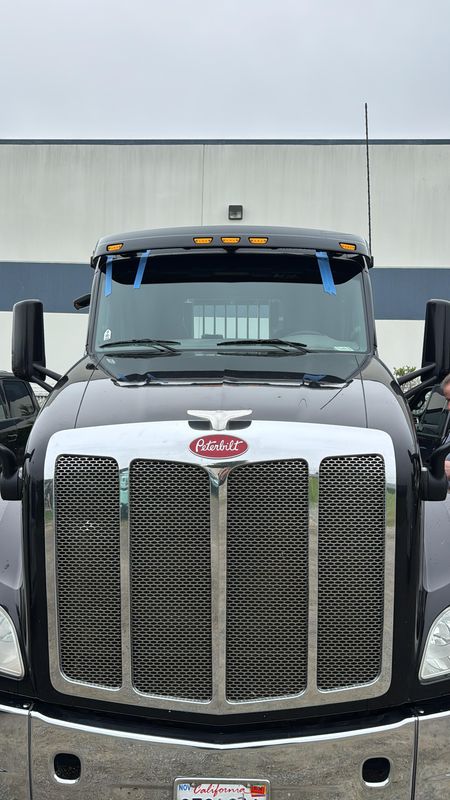 Peterbilt semi-truck windshield replacement — commercial fleet service in Santa Ana